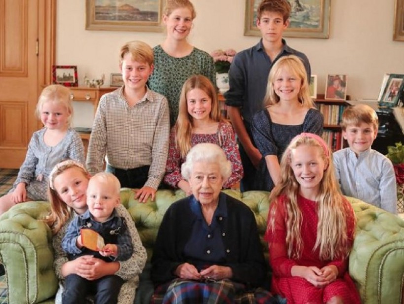 Photo Manipulation Saga: Agency Pulls Out Prince Harry, Meghan Markle's Son's Christening Snap Over 'Digital Enhancement' Concern