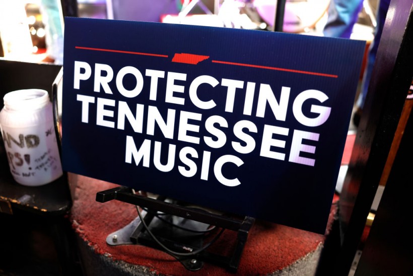 TN Signs Law Protecting Musicians, Artists vs. AI 