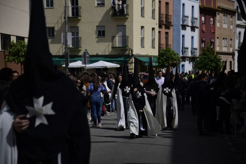 Holy Week 2024: Christians Celebrate Good Friday with Liturgies, Passion Plays, Processions