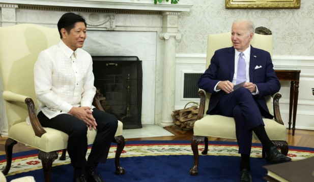 Philippine President Marcos Arrives in Washington Ahead of Summit with Biden, Japan PM Kishida