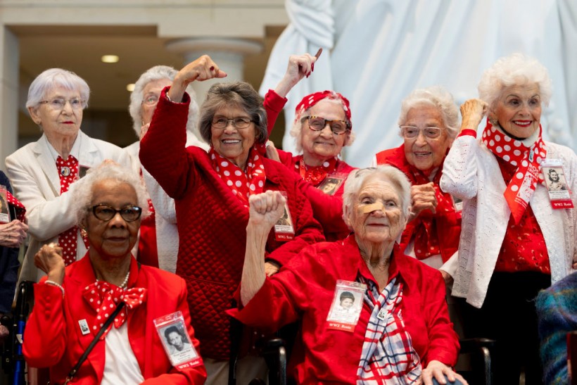 'We Did It!' WWII 'Rosies' Win Congressional Gold Medal