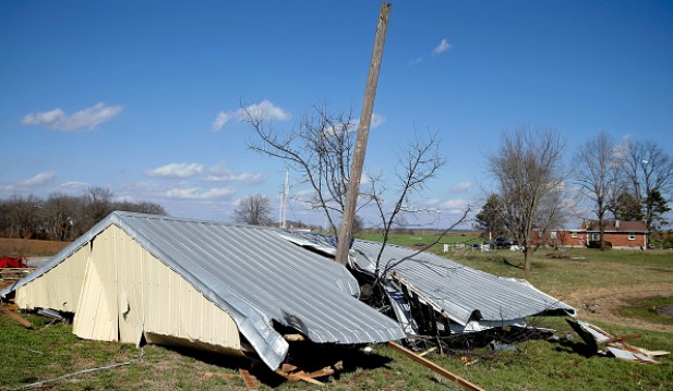 One Killed In Missouri During Major Tornado Outbreak In Midwest