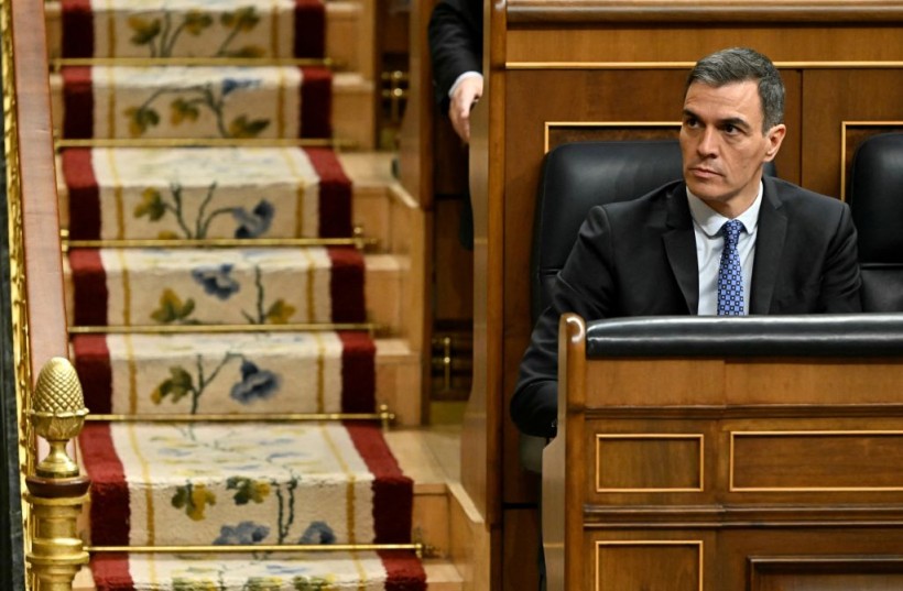 Spanish PM Considers Resignation Amid Wife's Corruption Charges