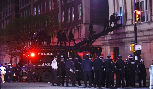NYPD Enters Hamilton Hall