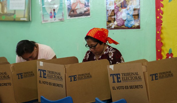 PANAMA-ELECTION-VOTE