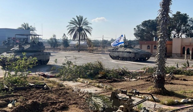 Israel seized Gaza border crossing