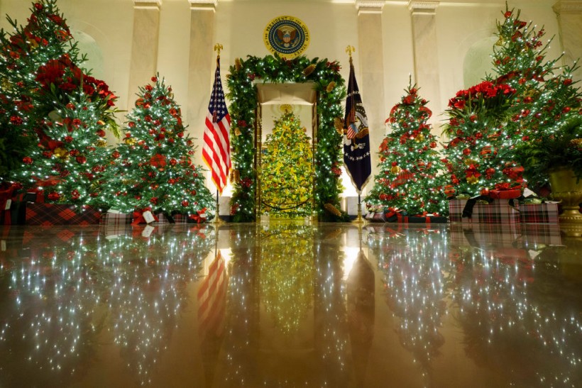 White House Holds Press Preview For Its Christmas Décor