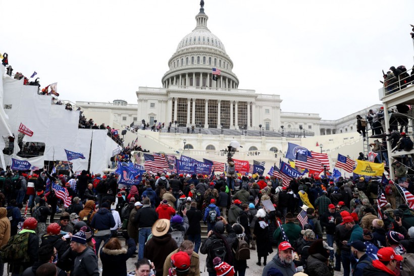 Make America Great Again: Pro Trump Protesters Flooded 17 Statehouses in Peaceful Demonstrations 