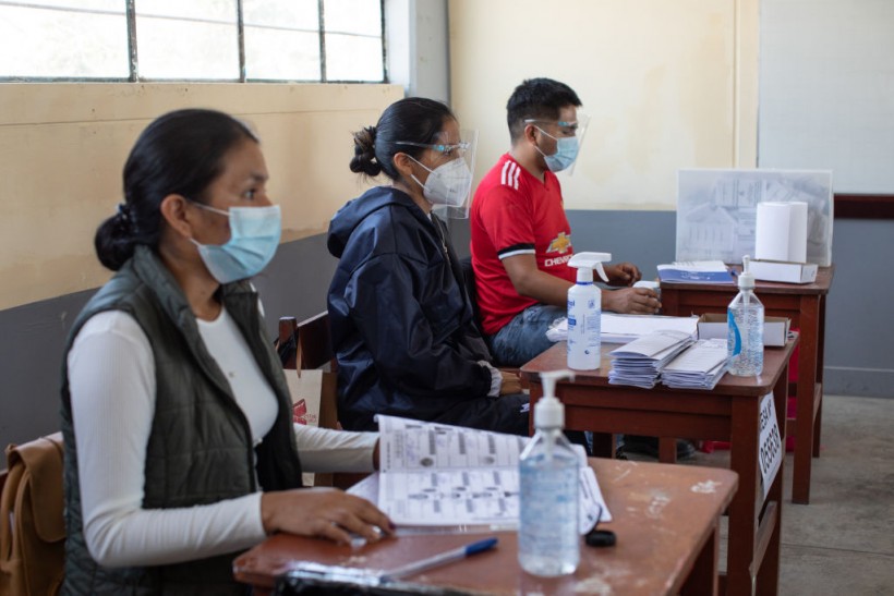 Peruvians Go To Polls On fragmented Presidential Elections