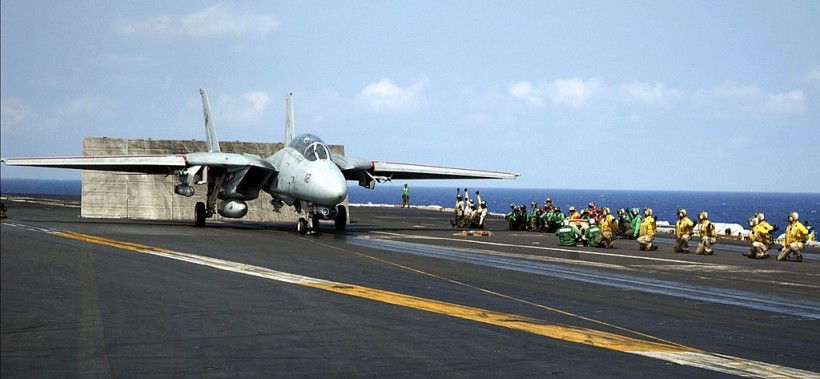 Top Gun: F-14 Tomcat the Dual Engine, Naval Interceptor and the Cold War Warrior
