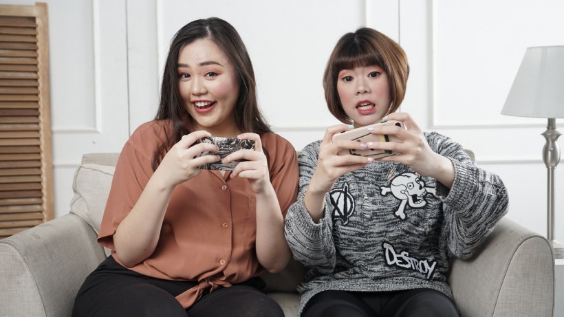 Can Games Enrich Your Social Life?