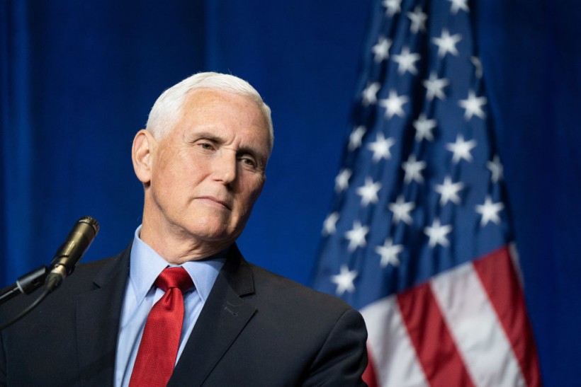 Ex-VP Pence gets heckles from pro-Trump supporters when he Gave a speech in Orlando Florida