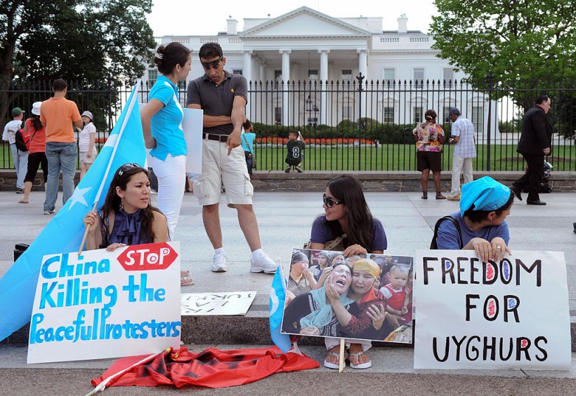 US Implies Sanctions on 34 Companies Linked to Uyghur Policy; China Vows Retaliation Over Blacklisting