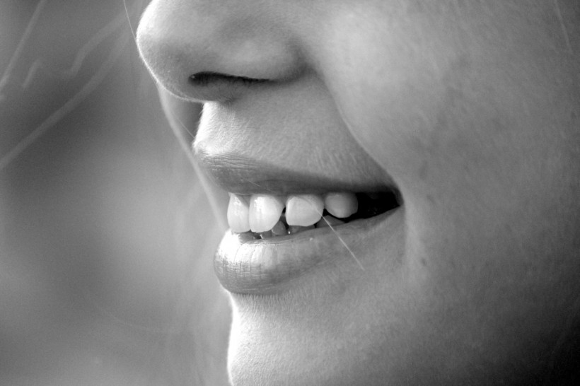 5 simple and effective teeth whitening methods that work wonders