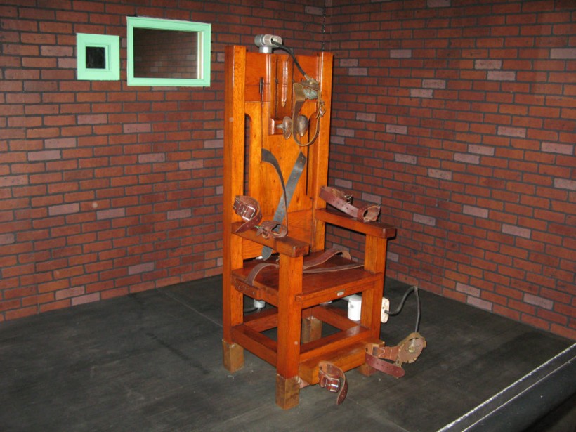Death Row Inmate Killed other Prisoners to be Given the Electric Chair, Or He’ll Murder More!