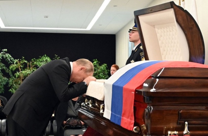 Grieving Vladimir Putin Pays Respect to Minister, Who Also Became His Bodyguard, Killed After Saving Man During Arctic Exercise