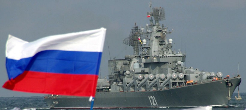 Russia Fleet in the Black Sea with Air Force Planes Practice Drills is Mistaken as Preparation for Ukraine Invasion