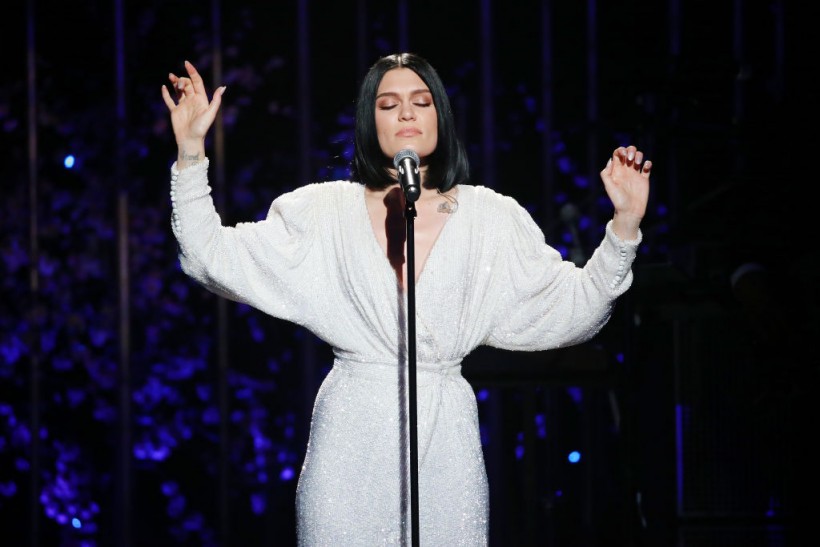 Jessie J Breaks Down in Tears During Emotional Performance in LA After Singer Reveals She Had Miscarriage a Day Before Gig