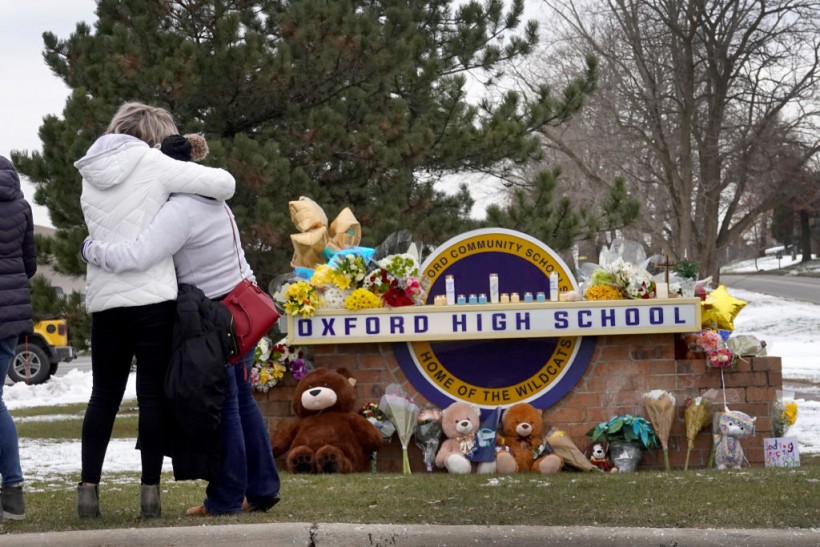 Authorities Start Manhunt Against Michigan School Shooting Suspect's Parents After Prosecutors Charge Them