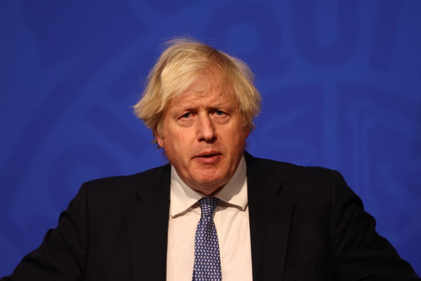 UK Raises COVID-19 Alert Level To 4 Amid Rapid Increase of Omicron Variant Cases; Boris Johnson Unveils New Jab Plan
