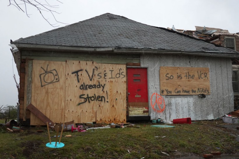 Kentucky Suspects Arrested After Shamelessly Stealing From Tornado Victims; Police Warns of Possible Scams