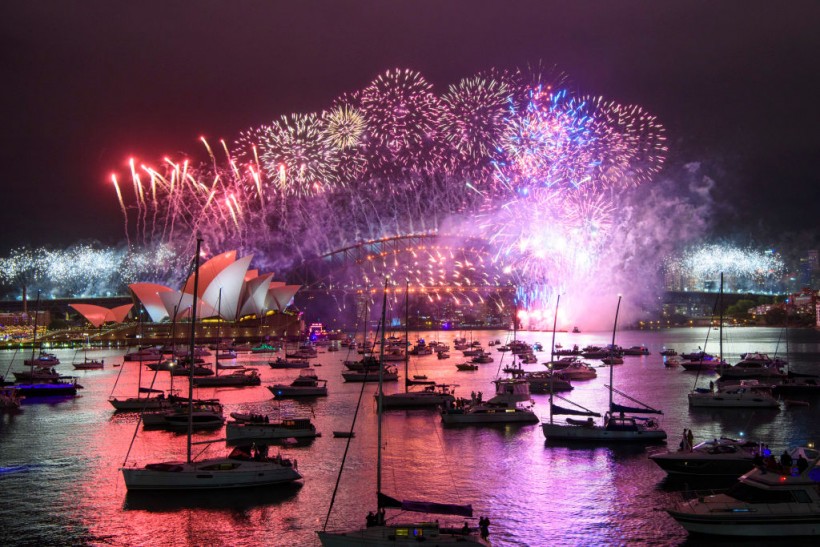 All About New Year 2022: From Countries That First, Last Celebrate to Best Fireworks Displays to Witness in the US!