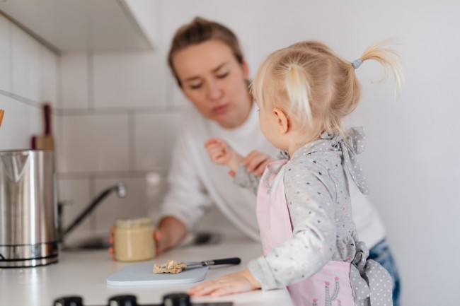 Kitchen Delights: 5 Types of Aprons Fit for Your Kids