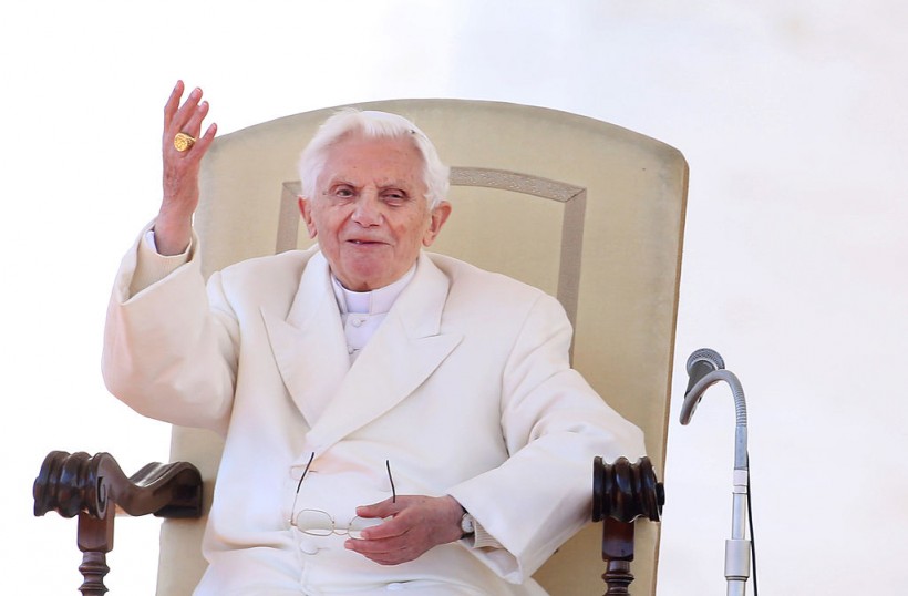Retired Pope Benedict XVI Clarifies 42-Year-Old Case of Pedophile Priest: He Was There!