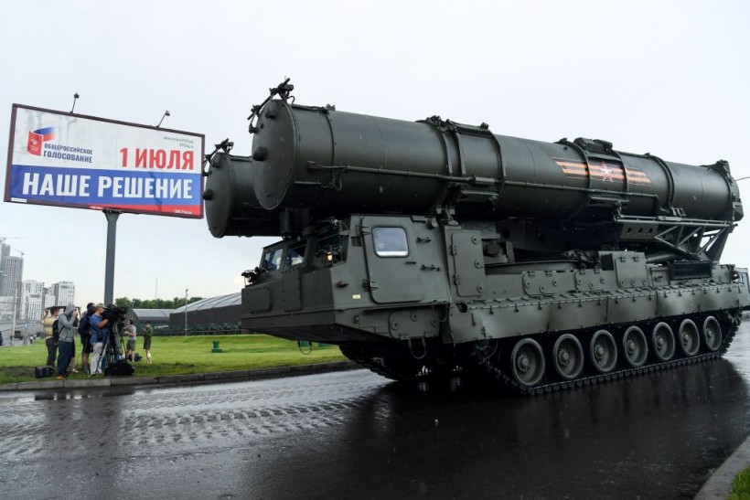 Russia Rolls Out the S-500 Missile System for Defense of the Border Should NATO, the US Attempt Aggression