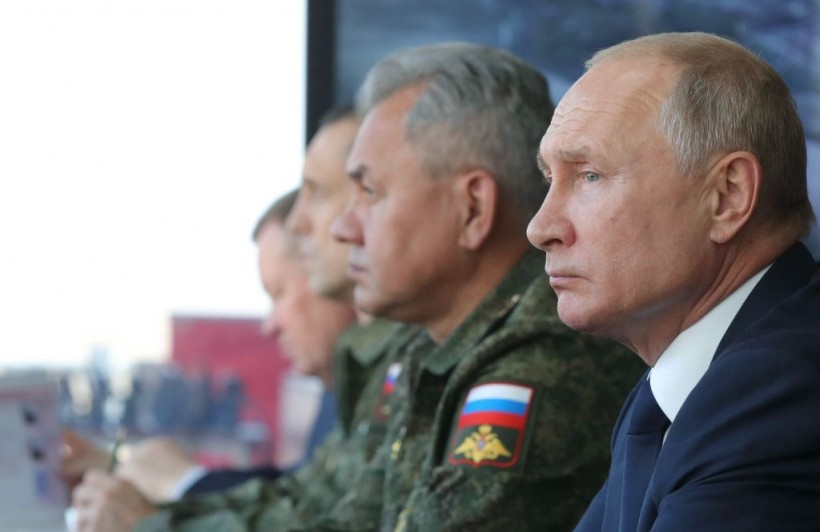 US, UK Sanctions Target Vladimir Putin Associates if Russia Invade Ukraine; Kremlin Accuses Washington of Stoking Hysteria