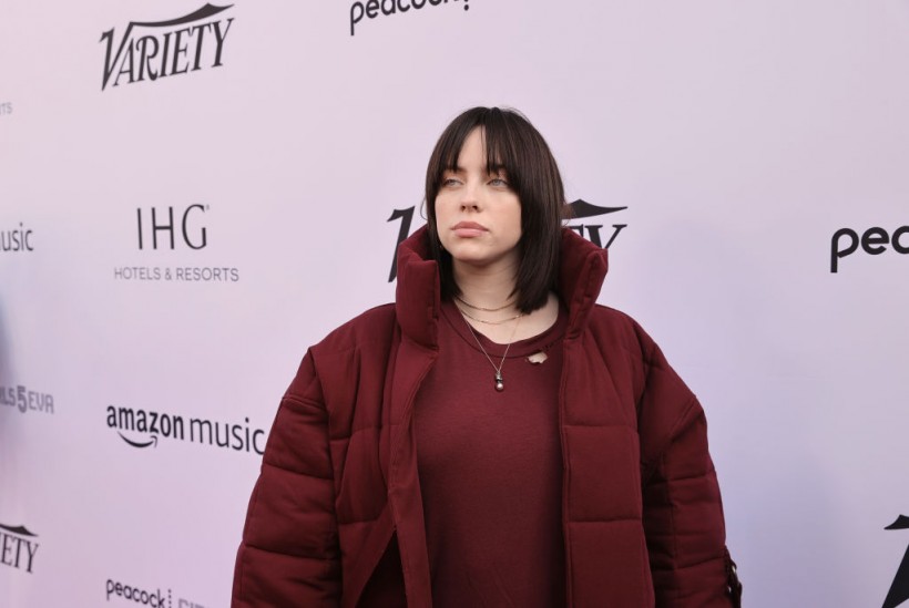 Billie Eilish Pauses Concert To Rescue Fan Experiencing Breathing Issues, Gives Him Inhaler; Did Singer Shade Travis Scott?