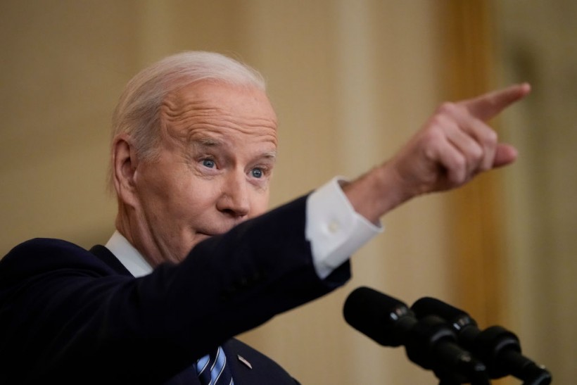 Joe Biden Approves $350M Military Aid for Ukraine, Announces First Sanction Against Russia; 7,000 US Troops To Deploy in Germany Amid Invasion