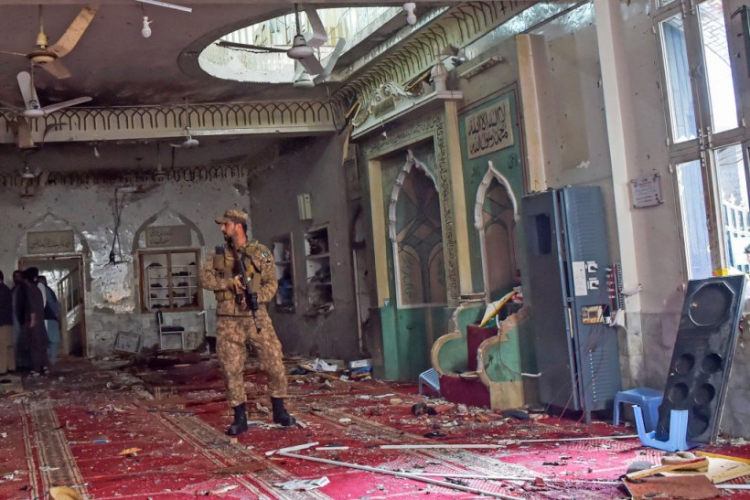 Pakistan Vows To Arrest Masterminds in Mosque Bombing That Kills 50, Injures 194 After ISIS Takes Responsibility of the Attack