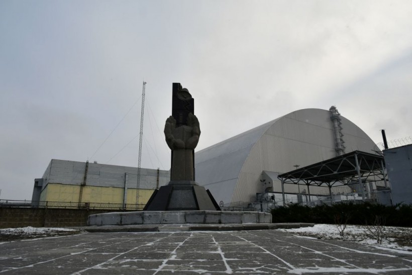 Ukraine Blames Russia for Chernobyl Power Cut, Warns of Potential Nuclear Discharge