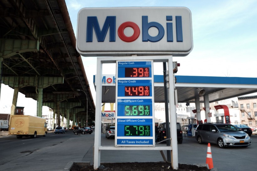 new-gas-rebate-checks-4th-stimulus-package-2000-checks-whitehouse