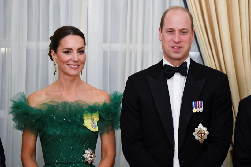 Critics Slam Prince William, Kate Middleton on First Caribbean Tour for Embarrassing Photo