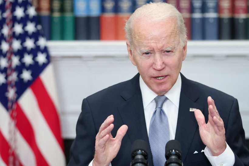 Joe Biden Disputes Vladimir Putin's Claims That Russia Takes Control of Mariupol, Sends $800 Million More Aide to Ukraine