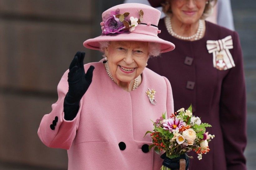 Queen Elizabeth Platinum Jubilee: Here's How Britain Will Celebrate The Monarch's 70 Years in Service