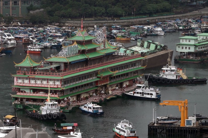 Hong Kong's Largest Floating Restaurant Capsizes After Being Towed Out to Sea