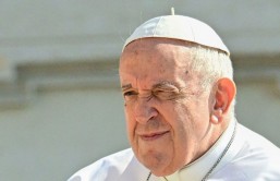 Pope comments on 'chattering women'