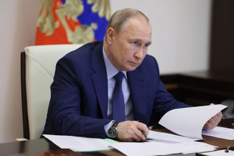 Vladimir Putin Offers Fast-Track Citizenship Process for Ukrainians as Invasion Rages on Between Russia, Ukraine