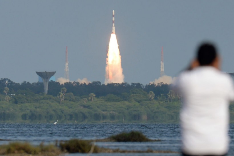 India Rocket Launch: 36 Internet Satellites Deployed After Major Delay | Watch Epic Takeoff Here