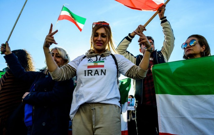 Tehran Slams UK-Based Anti-Iran Media as Terrorists Due to Civil Unrest Caused by Its Interference