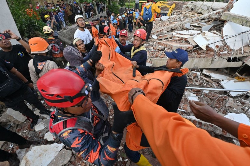Indonesia Earthquake Horror: Death Toll Rises to 268, With Many Being Children