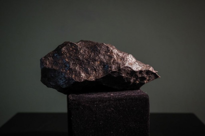 Two Never-Before-Seen Minerals Discovered in Gigantic 16.5-Ton Meteorite