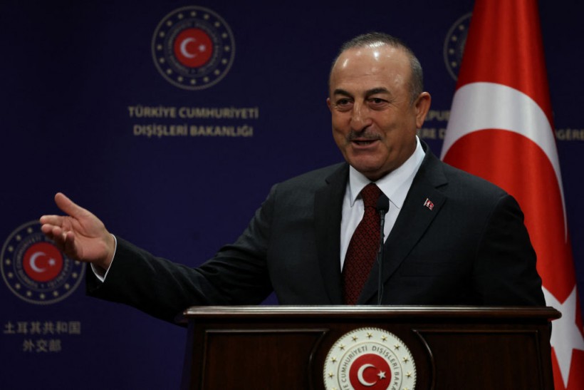 Turkish Foreign Minister Says US Is Interfering in Stabilizing Relations with Greece