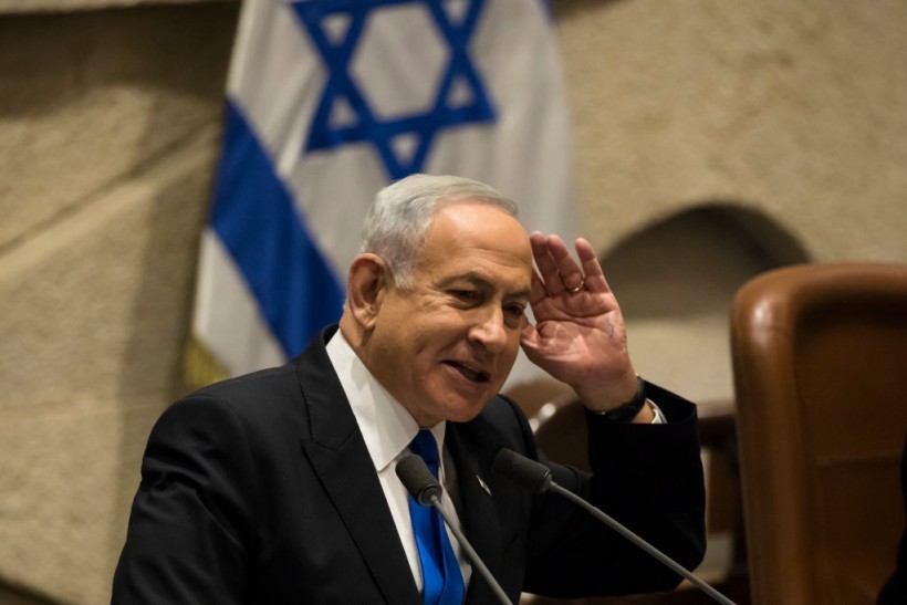 Israeli PM Benjamin Netanyahu Under Fire as 80000 Demonstrators Protest Overhaul of Judiciary