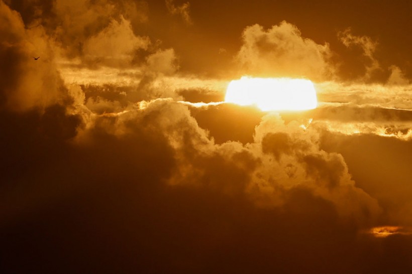 Piece of Sun Broke Off, Baffles Scientists to the Cause of Event
