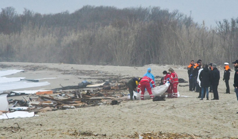 Italy Shipwreck Kills 59 in Migrant Disaster