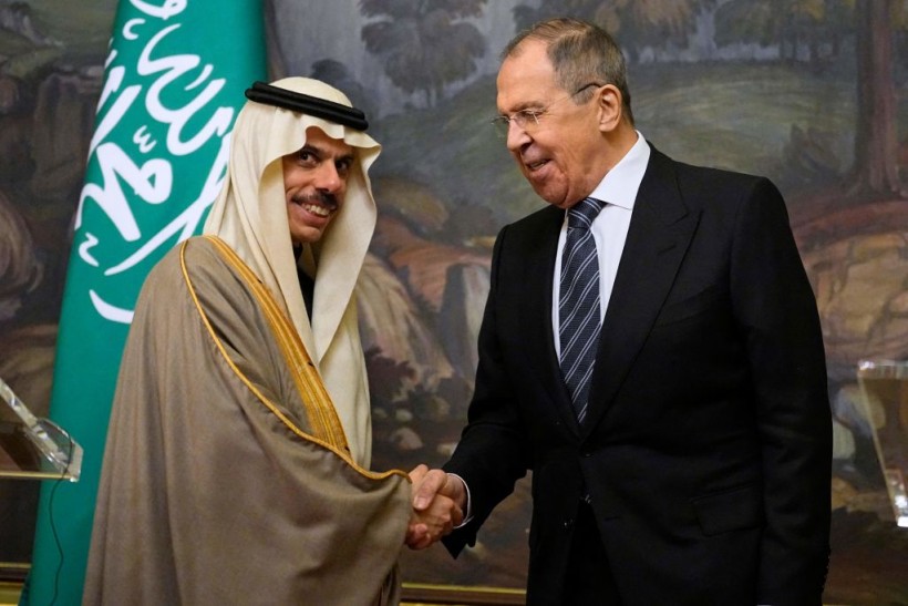 Russian FM Lavrov, Saudi FM Discusses Bilateral Relationship at OPEC+